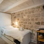 Private Accomodation Linda